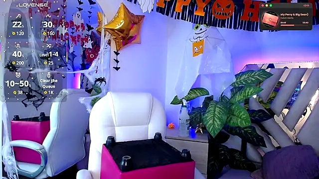 Snapshot of NyxAndria_1 chatting on 11.11.25 NyxAndria 1 online show from 11.11.25