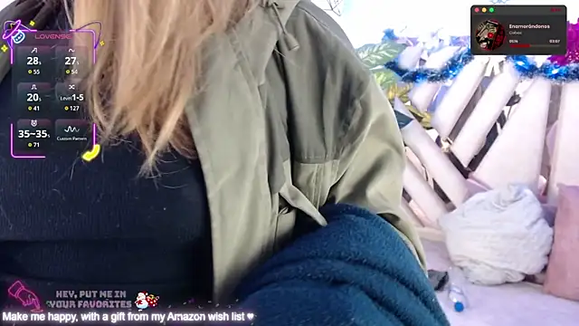 Snapshot of NyxAndria_1 chatting on 11.28.25 NyxAndria 1 online show from 11.28.25