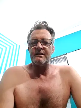 itsmeyes69 online show from 01.08.25