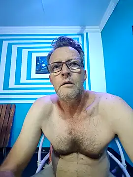 itsmeyes69 online show from 01.24.25