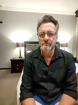 itsmeyes69 online show from 02.22.25