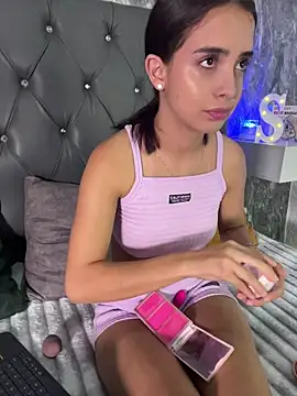 Snapshot of StefanyRousse chatting on 06.03.26 StefanyRousse online show from 06.03.26