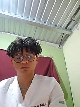 Snapshot of TwinklindoFJ chatting on 02.20.25 TwinklindoFJ online show from 02.20.25