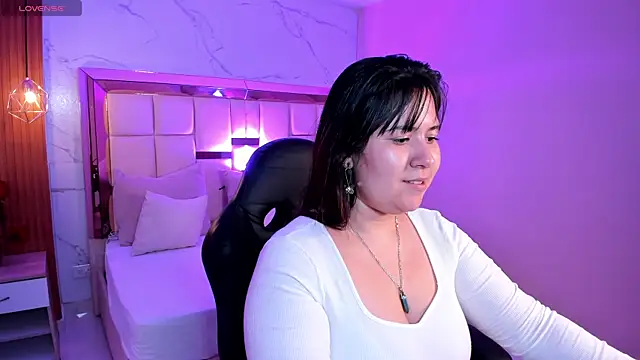 zoes milee online show from 11.14.25