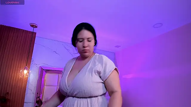 zoes milee online show from 03.03.26