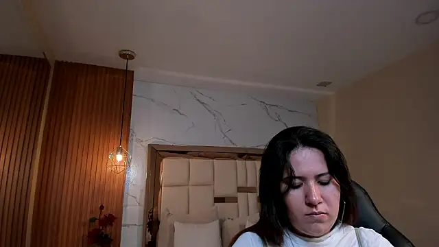 zoes milee online show from 03.30.26