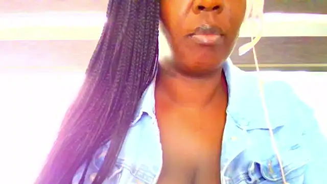 chocolatechipkukky85 online show from 04.13.26