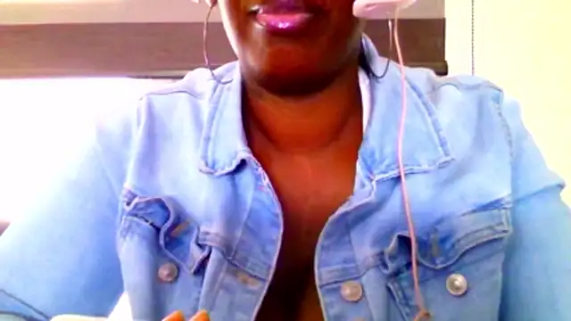 chocolatechipkukky85 online show from 04.20.26