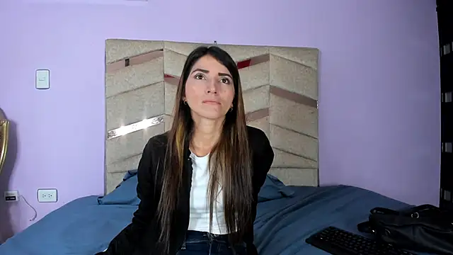 Snapshot of RubiSharqui_ chatting on 02.06.25 RubiSharqui online show from 02.06.25