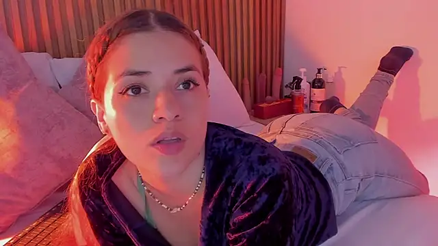 Snapshot of alliss_ginger_ chatting on 10.09.25 alliss ginger online show from 10.09.25