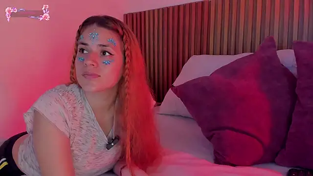 Snapshot of alliss_ginger_ chatting on 10.29.25 alliss ginger online show from 10.29.25