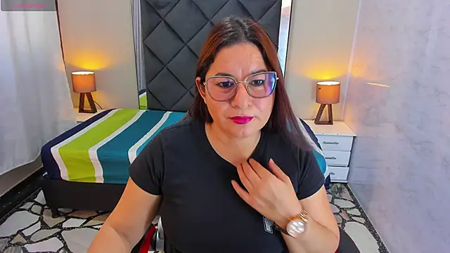 Snapshot of CamyMature chatting on 01.22.25 CamyMature online show from 01.22.25