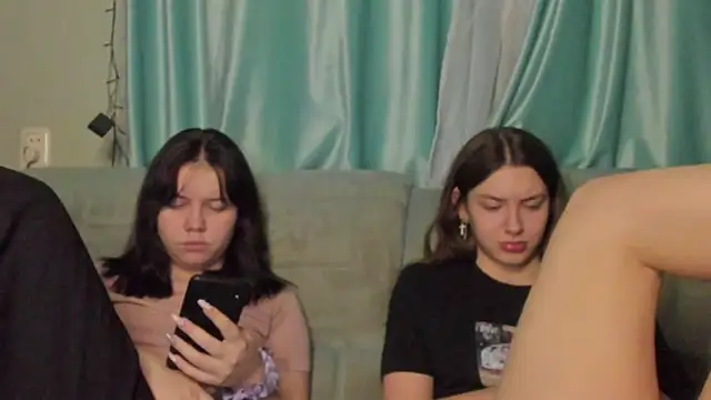 Snapshot of honey_love_honeyy chatting on 01.20.25 honey love honeyy online show from 01.20.25