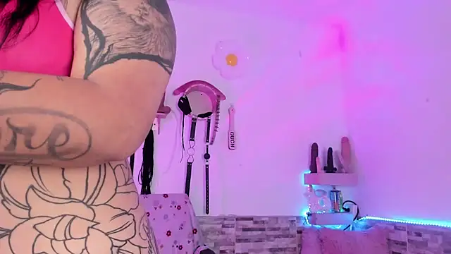 amyswallow7 online show from 02.13.26