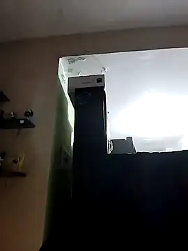Snapshot of Saweetieyblacksnake chatting on 10.15.25 Saweetieyblacksnake online show from 10.15.25