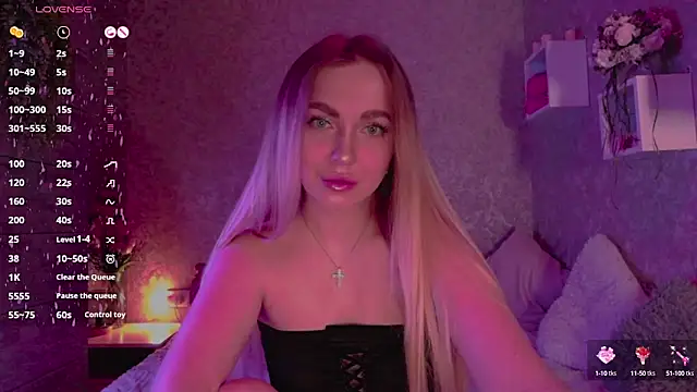 Mika Rayy online show from 03.06.25