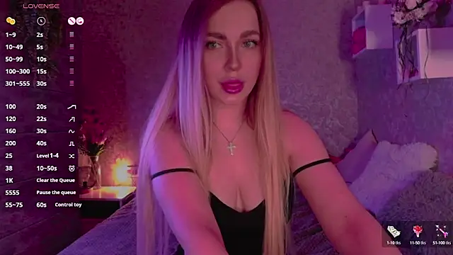 Mika Rayy online show from 03.07.25