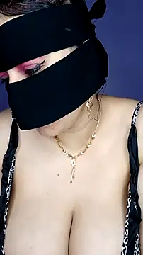 Snapshot of shosho500500 chatting on 10.25.25 shosho500500 online show from 10.25.25