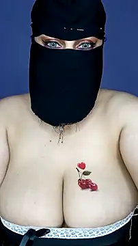 Snapshot of shosho500500 chatting on 11.04.25 shosho500500 online show from 11.04.25