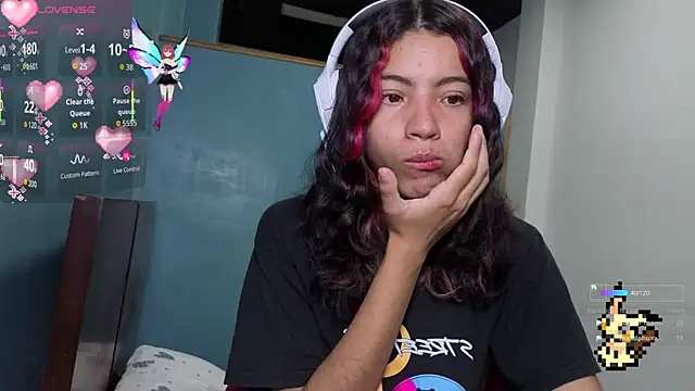 Lovelyamyy online show from 10.20.25