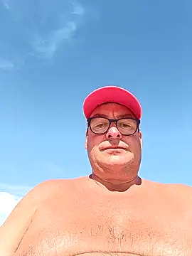 Snapshot of MountJohnXL chatting on 01.26.25 MountJohnXL online show from 01.26.25