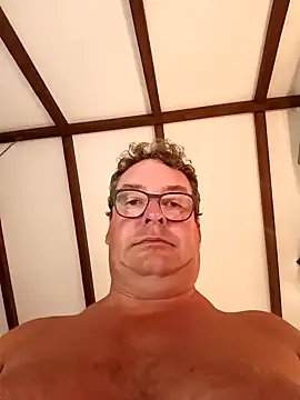 Snapshot of MountJohnXL chatting on 02.14.25 MountJohnXL online show from 02.14.25