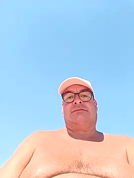 Snapshot of MountJohnXL chatting on 03.16.25 MountJohnXL online show from 03.16.25