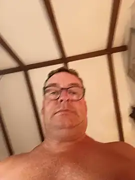 Snapshot of MountJohnXL chatting on 03.17.25 MountJohnXL online show from 03.17.25