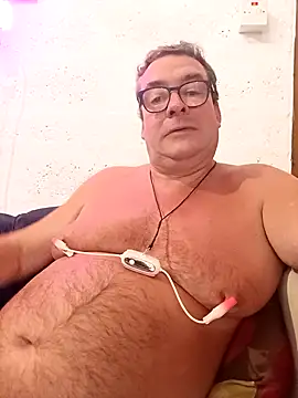 Snapshot of MountJohnXL chatting on 09.20.25 MountJohnXL online show from 09.20.25