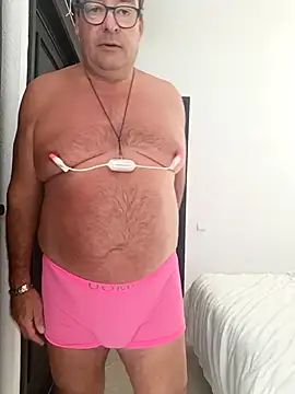 Snapshot of MountJohnXL chatting on 11.20.25 MountJohnXL online show from 11.20.25