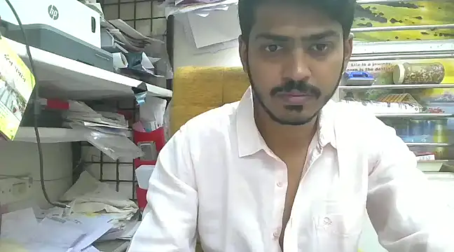 Snapshot of cute_modell chatting on 02.01.25 cute modell online show from 02.01.25