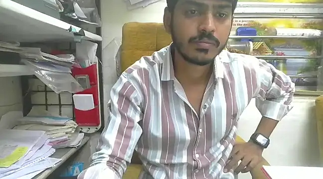 Snapshot of cute_modell chatting on 02.07.25 cute modell online show from 02.07.25