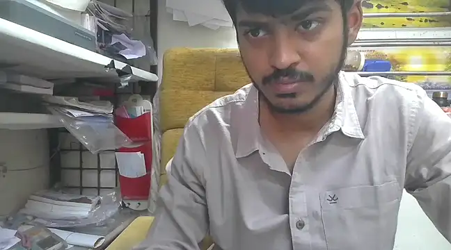 Snapshot of cute_modell chatting on 02.22.25 cute modell online show from 02.22.25