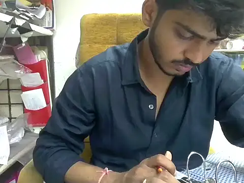 Snapshot of cute_modell chatting on 09.25.25 cute modell online show from 09.25.25