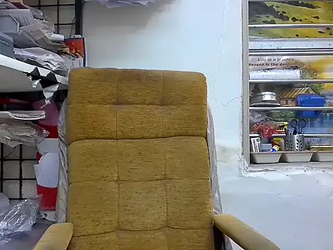 Snapshot of cute_modell chatting on 10.03.25 cute modell online show from 10.03.25