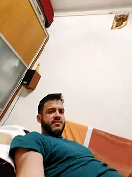 Snapshot of Razzfabz chatting on 09.28.25 Razzfabz online show from 09.28.25