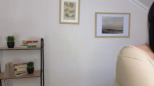 Snapshot of Bonnie_White chatting on 02.09.25 Bonnie White online show from 02.09.25