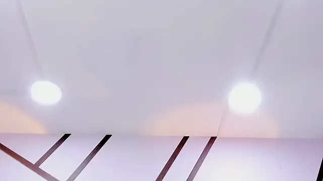 Snapshot of CharlotteGraay chatting on 02.04.25 CharlotteGraay online show from 02.04.25