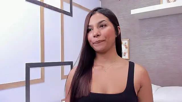 Snapshot of CharlotteGraay chatting on 03.20.25 CharlotteGraay online show from 03.20.25