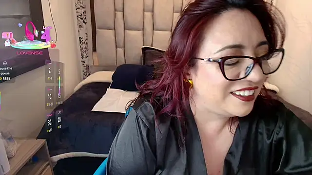 Victoria Adamns online show from 02.25.26