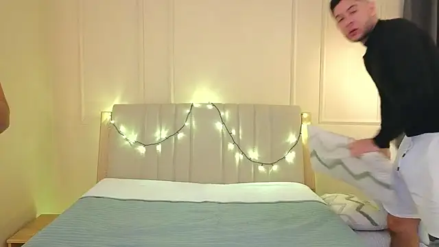 Snapshot of mr_danni chatting on 11.24.25 mr danni online show from 11.24.25