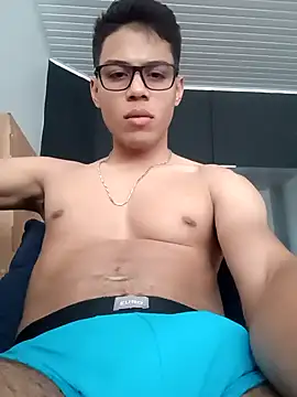 Snapshot of HornyTiger744 chatting on 01.17.26 HornyTiger744 online show from 01.17.26