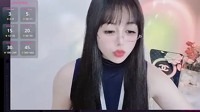 LiLiLily online show from 09.21.25