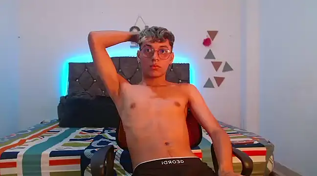 Snapshot of andrew_willyams chatting on 01.28.25 andrew willyams online show from 01.28.25