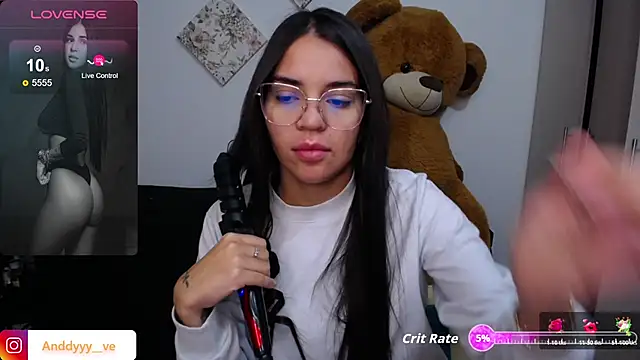 Snapshot of Anddyy__ chatting on 02.13.26 Anddyy online show from 02.13.26