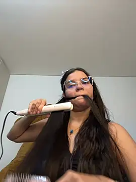 Snapshot of Anddyy__ chatting on 02.15.26 Anddyy online show from 02.15.26