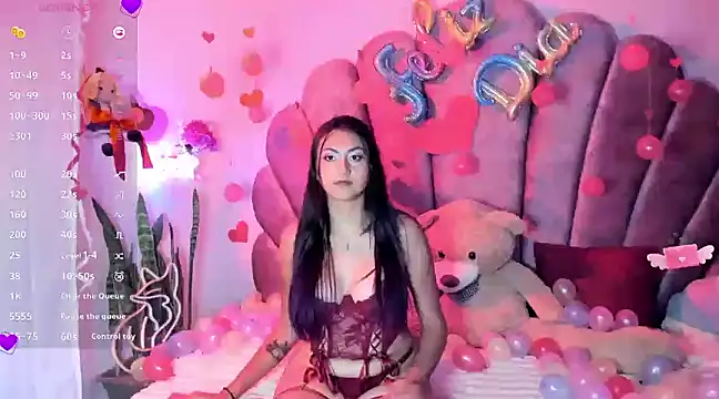 sweetfoxy 17 online show from 02.14.25