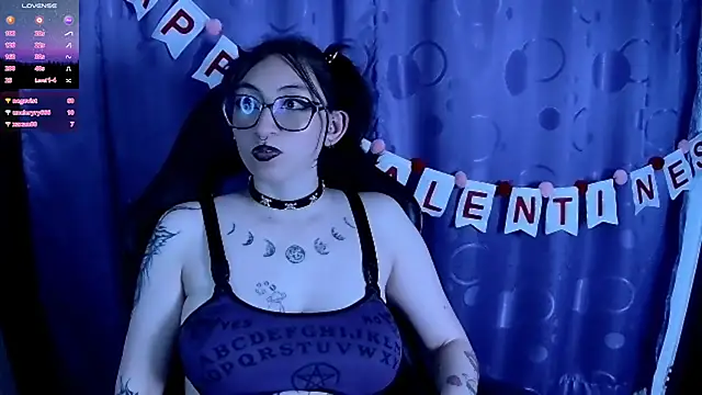 Kimlennox  online show from 02.11.25