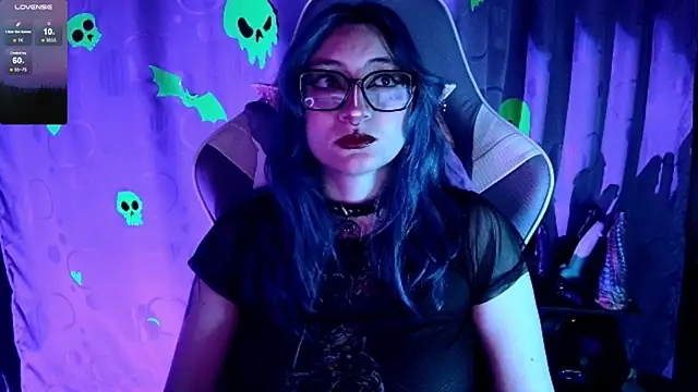 Kimlennox  online show from 12.16.25