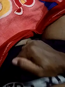 Snapshot of ANTIDOTE04 chatting on 11.03.25 ANTIDOTE04 online show from 11.03.25